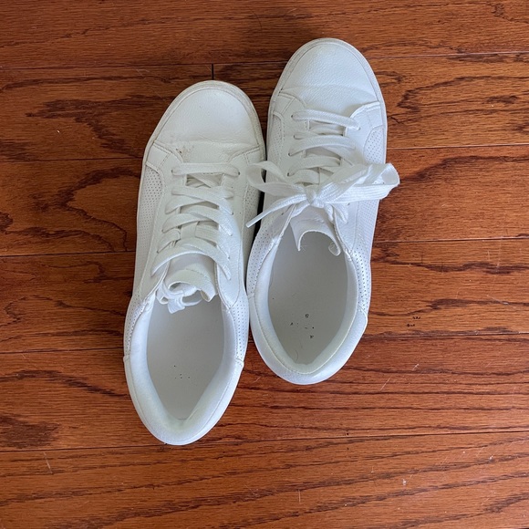 a new day Shoes - a new day White Sneakers Size 7